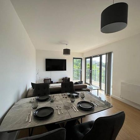2 Bedroom Modern City Centre Bournemouth Apartment Exterior photo